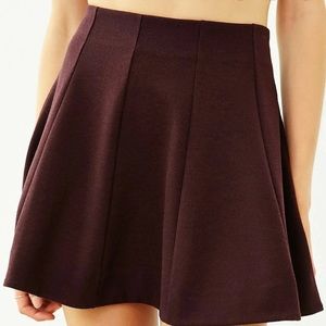 Maroon high-waisted skirt